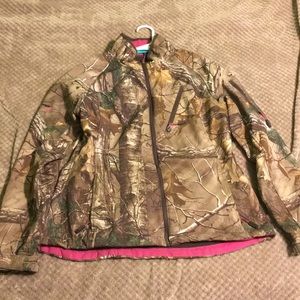 Woman’s realtree “mid” season hard shell jacket